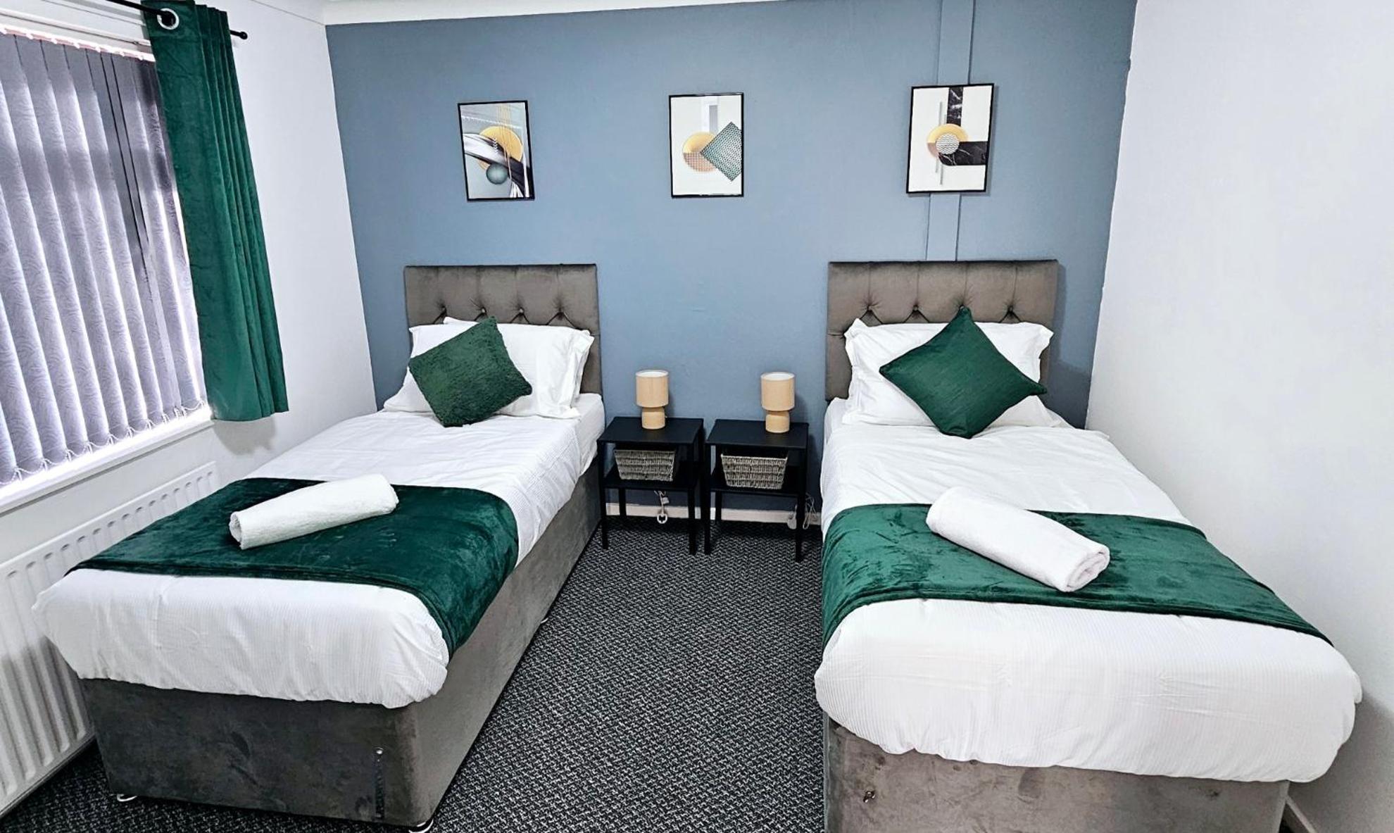 Lushstay Telford - Families, Contractors & Group Of Friends, Long Term Stay Luaran gambar