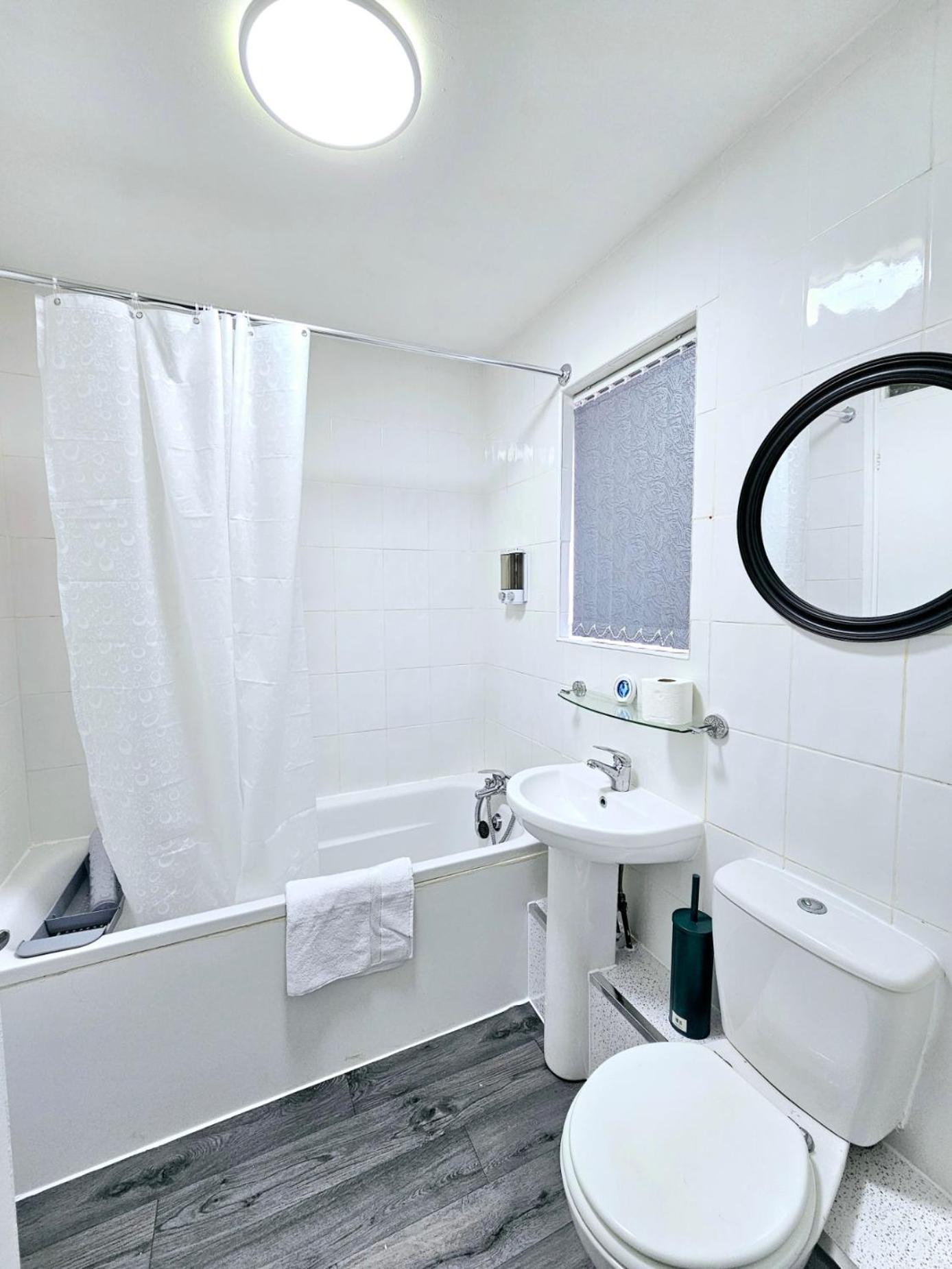 Lushstay Telford - Families, Contractors & Group Of Friends, Long Term Stay Luaran gambar